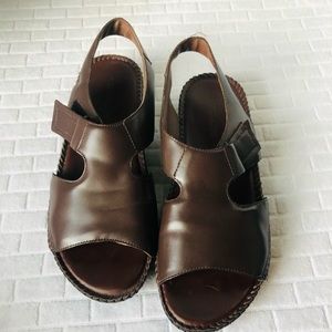 Naturalizer Scout sandals